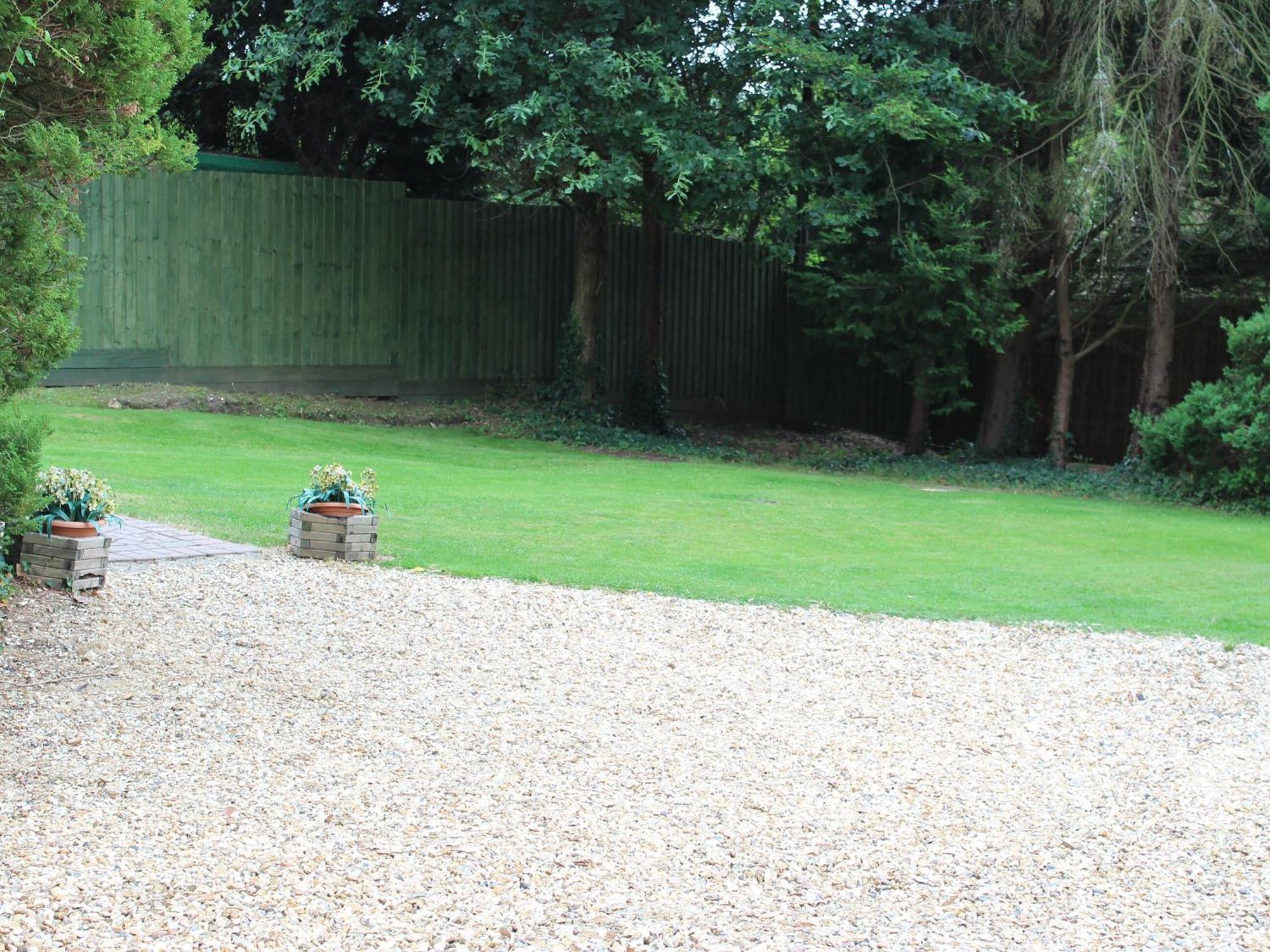 Brookside Villa Ellingham  Exterior photo